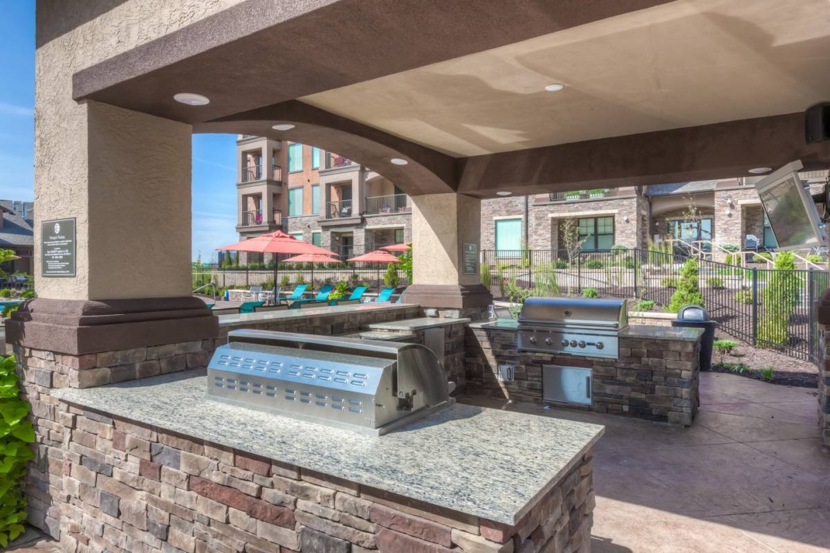Apartment for rent at Edgewater at City Center, 8395 Renner Blvd, Lenexa, KS 66219