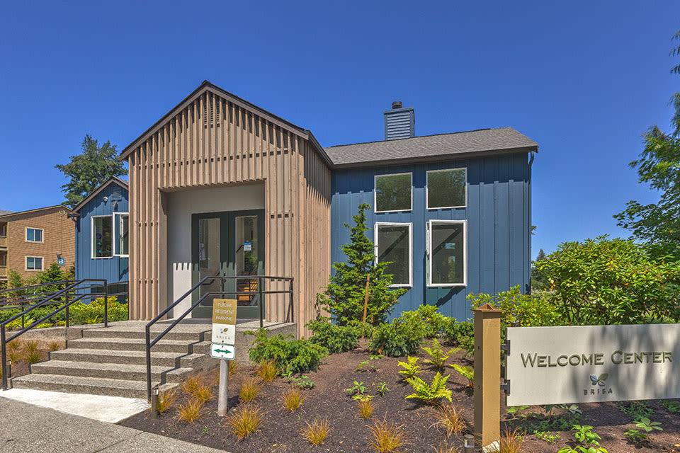 Apartment for rent at Sofi Lakeside, 12402 Admiralty Way, Everett, WA 98204