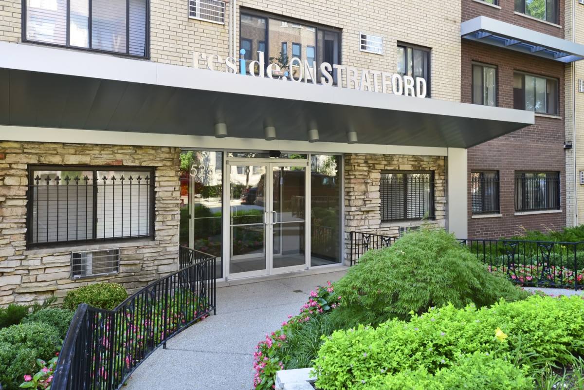 Apartment for rent at Reside on Stratford, 525 W Stratford Place, Chicago, IL 60657
