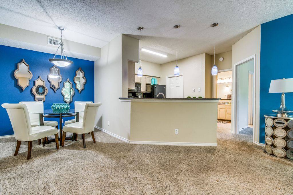 Apartment for rent at Jefferson Ridge, 5301 N Macarthur Blvd, Irving, TX 75038