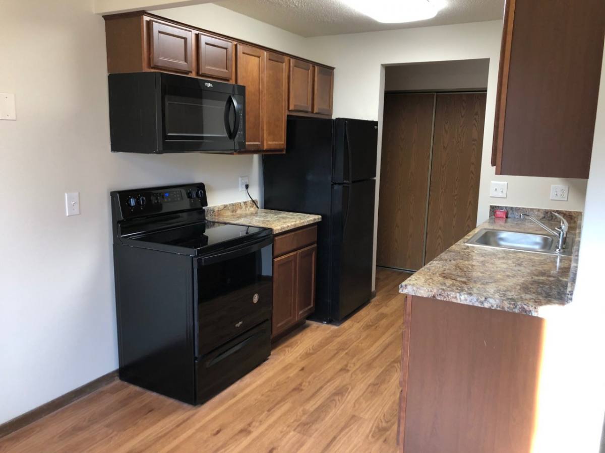Apartment for rent at Burning Tree West, 14017 Chestnut Dr, Eden Prairie, MN 55347