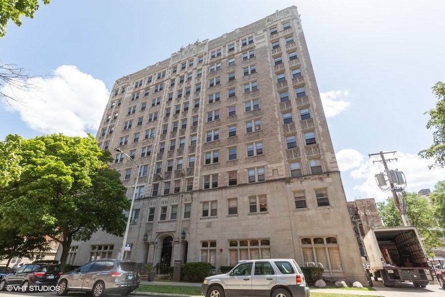 Apartment for rent at Ivy at Fairfax, 1369 E Hyde Park Blvd, Chicago, IL 60615