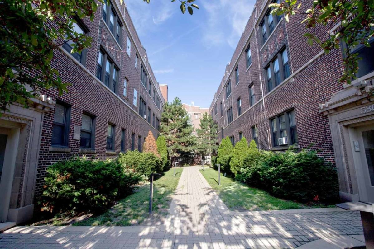 Apartment for rent at Ellis Court, 5301 S Ellis Ave, Chicago, IL 60615
