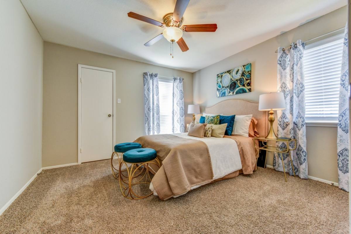 Apartment for rent at Candleridge Park, 1601 Wooded Pine Dr, Houston, TX 77073