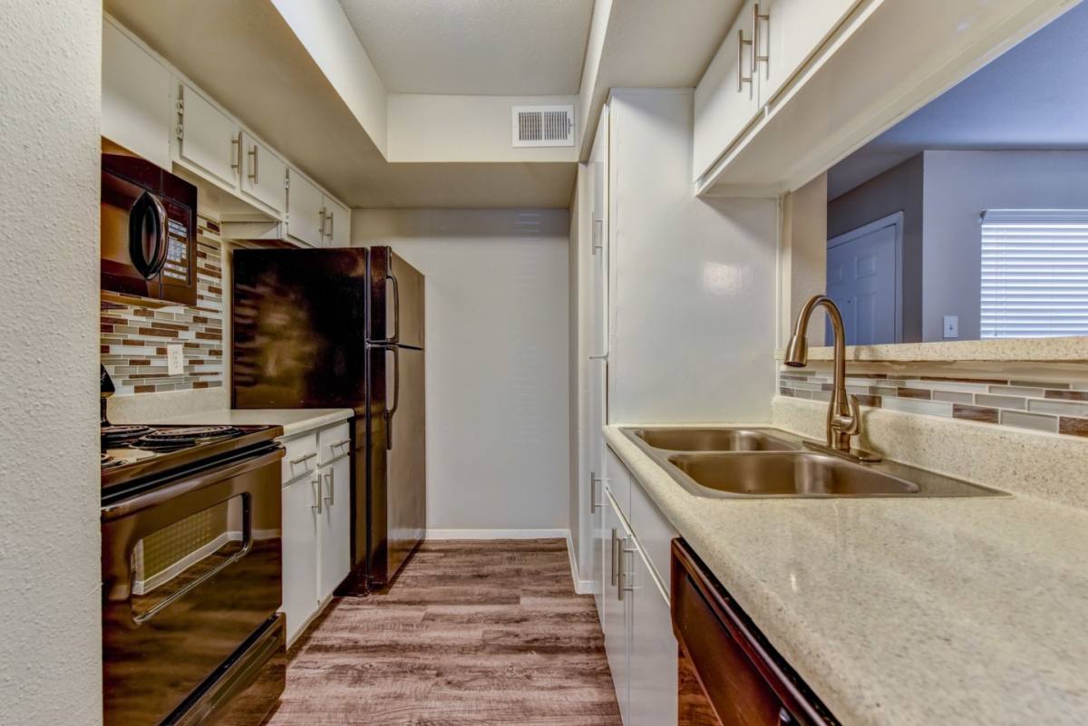 Apartment for rent at Candleridge Park, 1601 Wooded Pine Dr, Houston, TX 77073