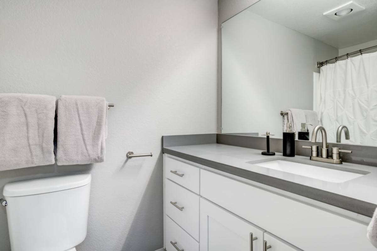 Apartment for rent at Serramonte Ridge, 862 Campus Dr, Daly City, CA 94015