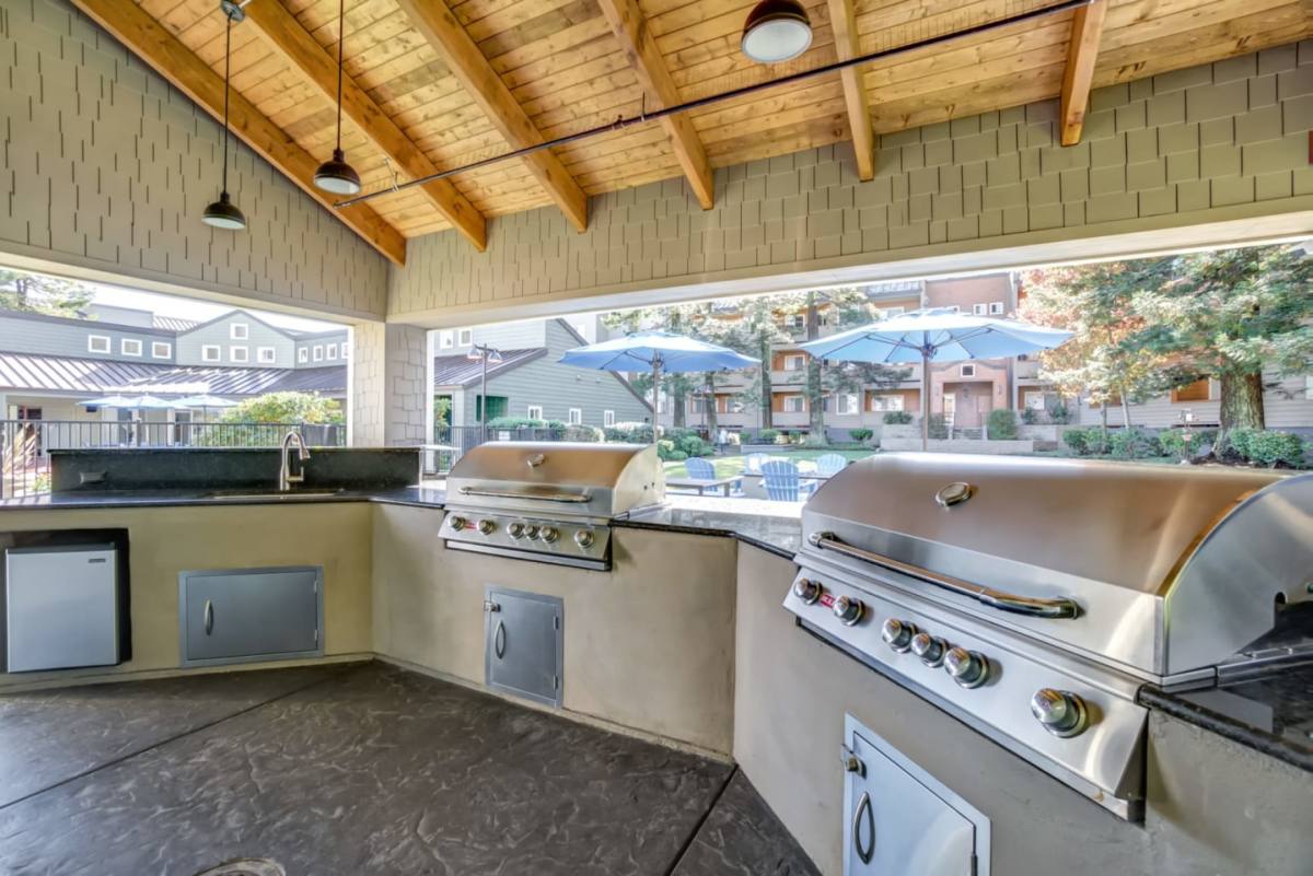 Apartment for rent at Serramonte Ridge, 862 Campus Dr, Daly City, CA 94015