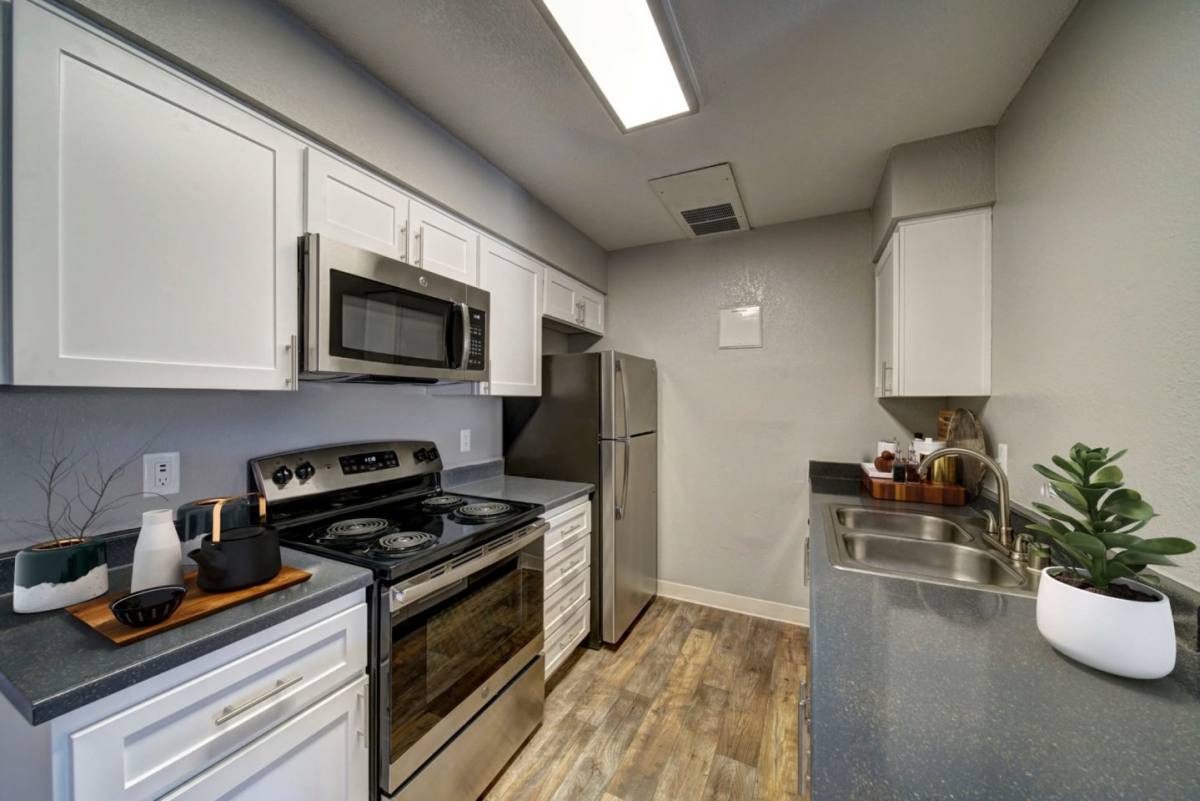 Apartment for rent at Parkside Commons, 900 143rd Ave, San Leandro, CA 94578