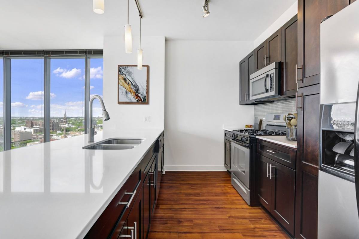 Apartment for rent at 1225 Old Town, 1225 N Wells St, Chicago, IL 60610