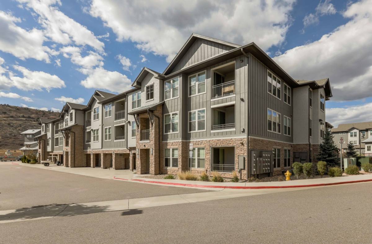 Apartment for rent at Bell Ken-Caryl, 12044 Ken Caryl Circle, Littleton, CO 80127