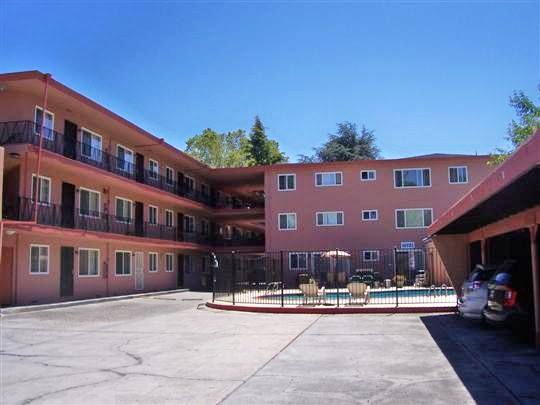 Apartment for rent at Park Holiday, 1980 Park Ave #13, San Jose, CA 95126