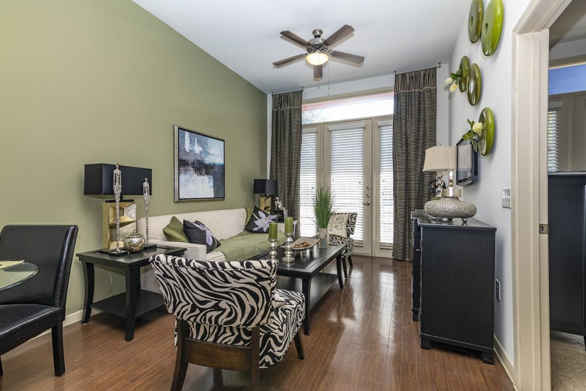 Apartment for rent at Desoto Town Center, 207 E Pleasant Run Rd, Desoto, TX 75115