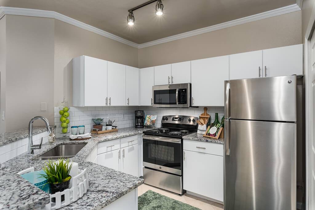Apartment for rent at Courtney Meadows, 7820 Baymeadows Rd E, Jacksonville, FL 32256