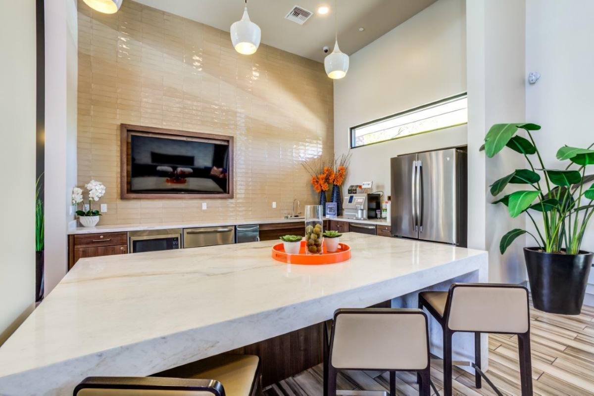 Apartment for rent at Velaire at Aspera, 7700 W Aspera Blvd, Glendale, AZ 85308