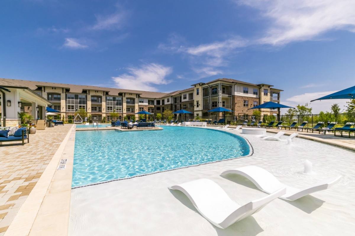 Apartment for rent at Hue on Greenhouse, 2411 Greenhouse Rd, Houston, TX 77084