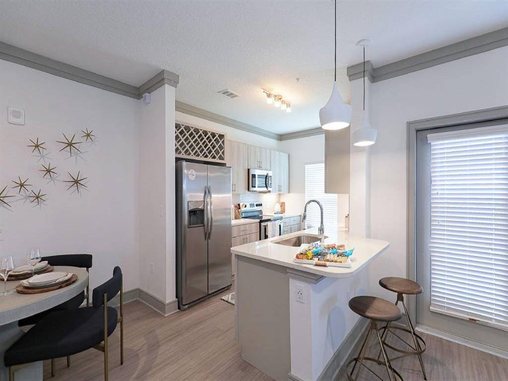 Apartment for rent at Hue on Greenhouse, 2411 Greenhouse Rd, Houston, TX 77084