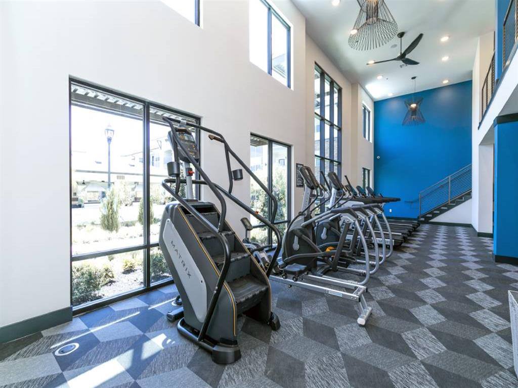 Apartment for rent at Hue on Greenhouse, 2411 Greenhouse Rd, Houston, TX 77084