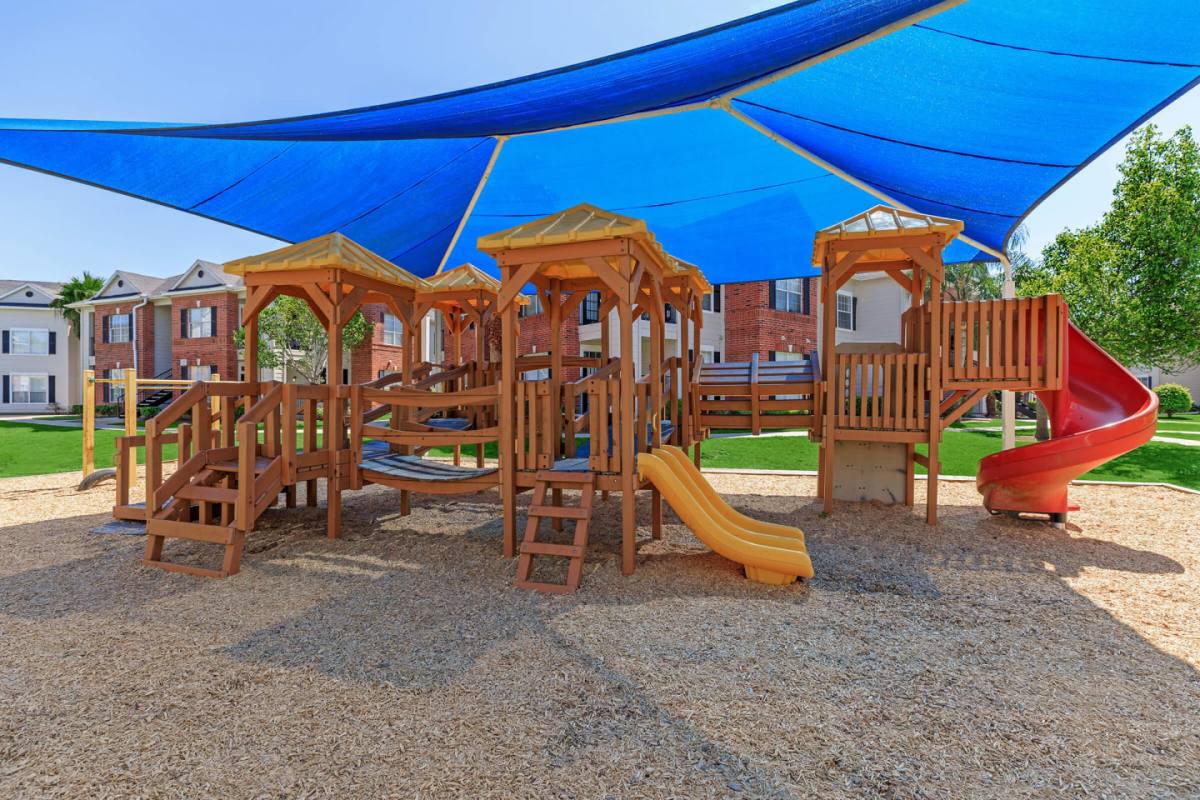 Apartment for rent at The Life at Emerald Oaks, 7440 Highway 6, Hitchcock, TX 77563