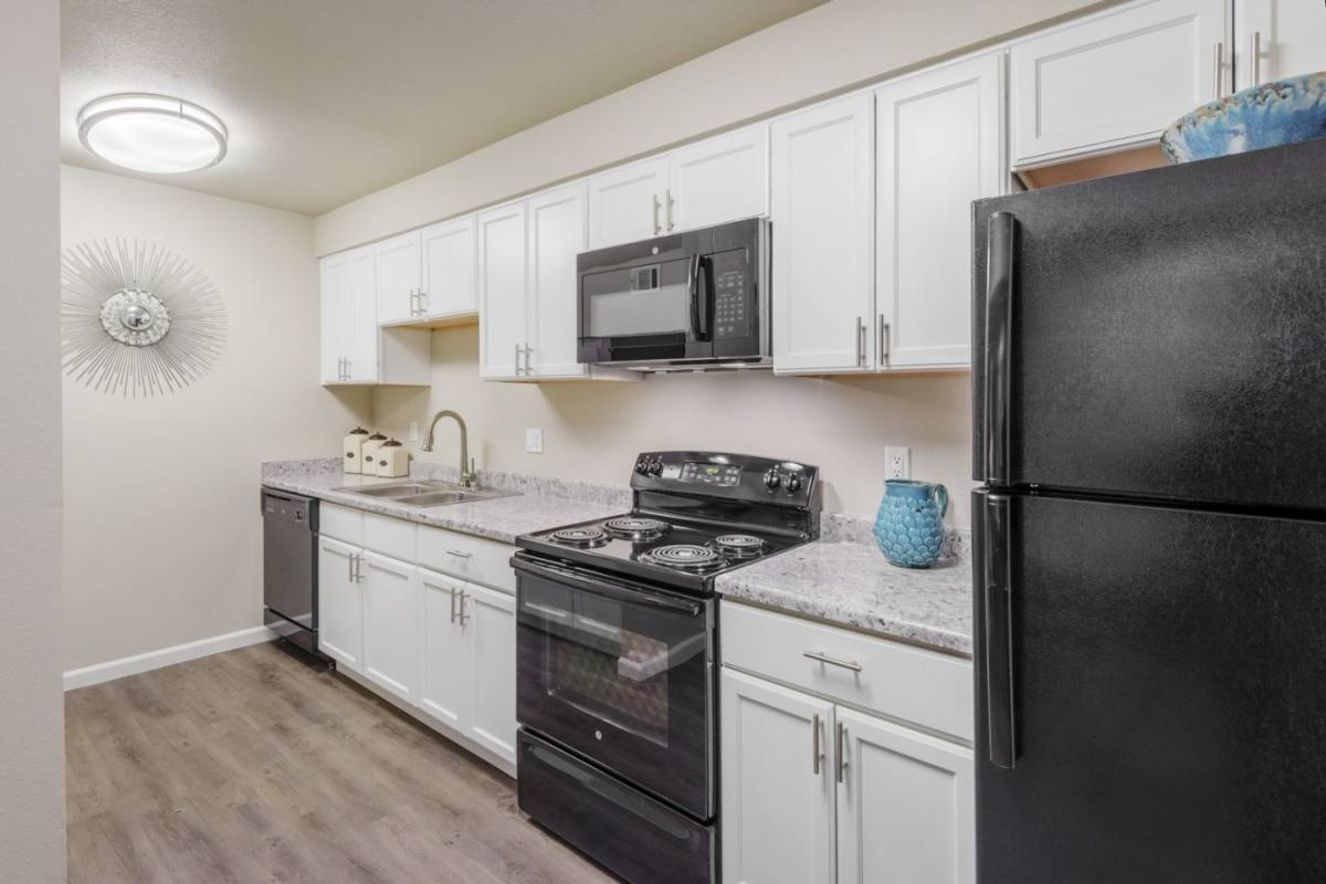 Apartment for rent at Hearthstone at City Center, 932 S Helena Way, Aurora, CO 80017