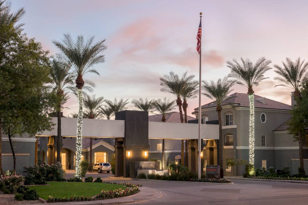 Apartment for rent at Highland, 1601 E Highland Ave, Phoenix, AZ 85016