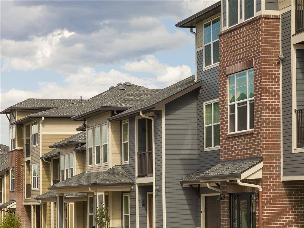 Apartment for rent at Outlook Littleton, 4560 W Mineral Ave, Littleton, CO 80128