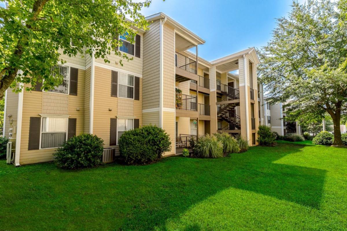Apartment for rent at Wellington at Chenal, 15000 Chenal Parkway, Little Rock, AR 72211
