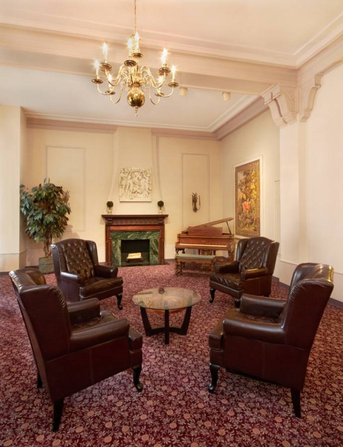 Apartment for rent at Beachwalk, 420 W Fullerton Parkway, Chicago, IL 60614