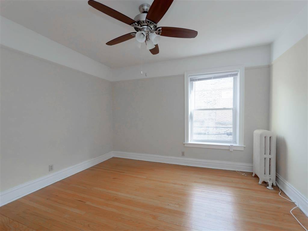 Apartment for rent at Green Manor, 4435 N Greenview Ave, Chicago, IL 60640