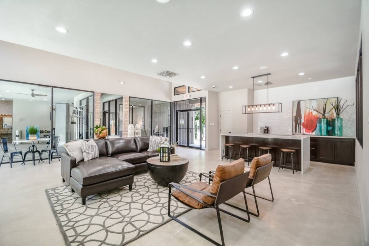 Apartment for rent at Ivy Urban Living, 4211 Cabell Dr, Dallas, TX 75204