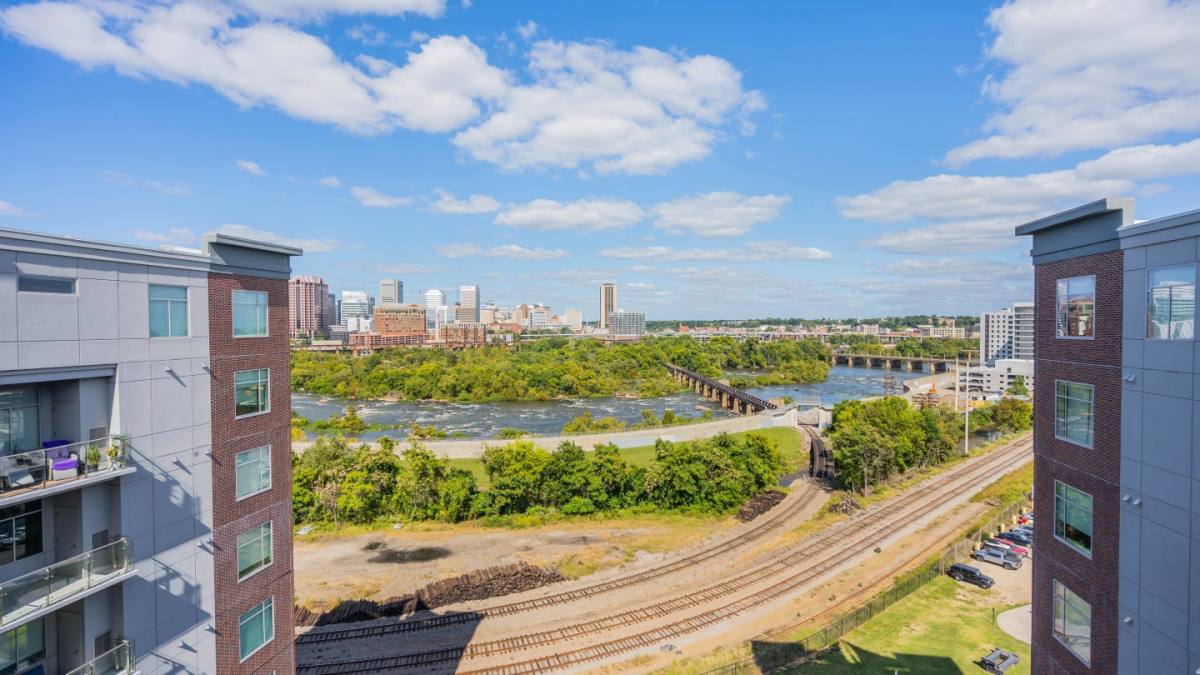 Apartment for rent at River's Edge, 505 Porter St, Richmond, VA 23224