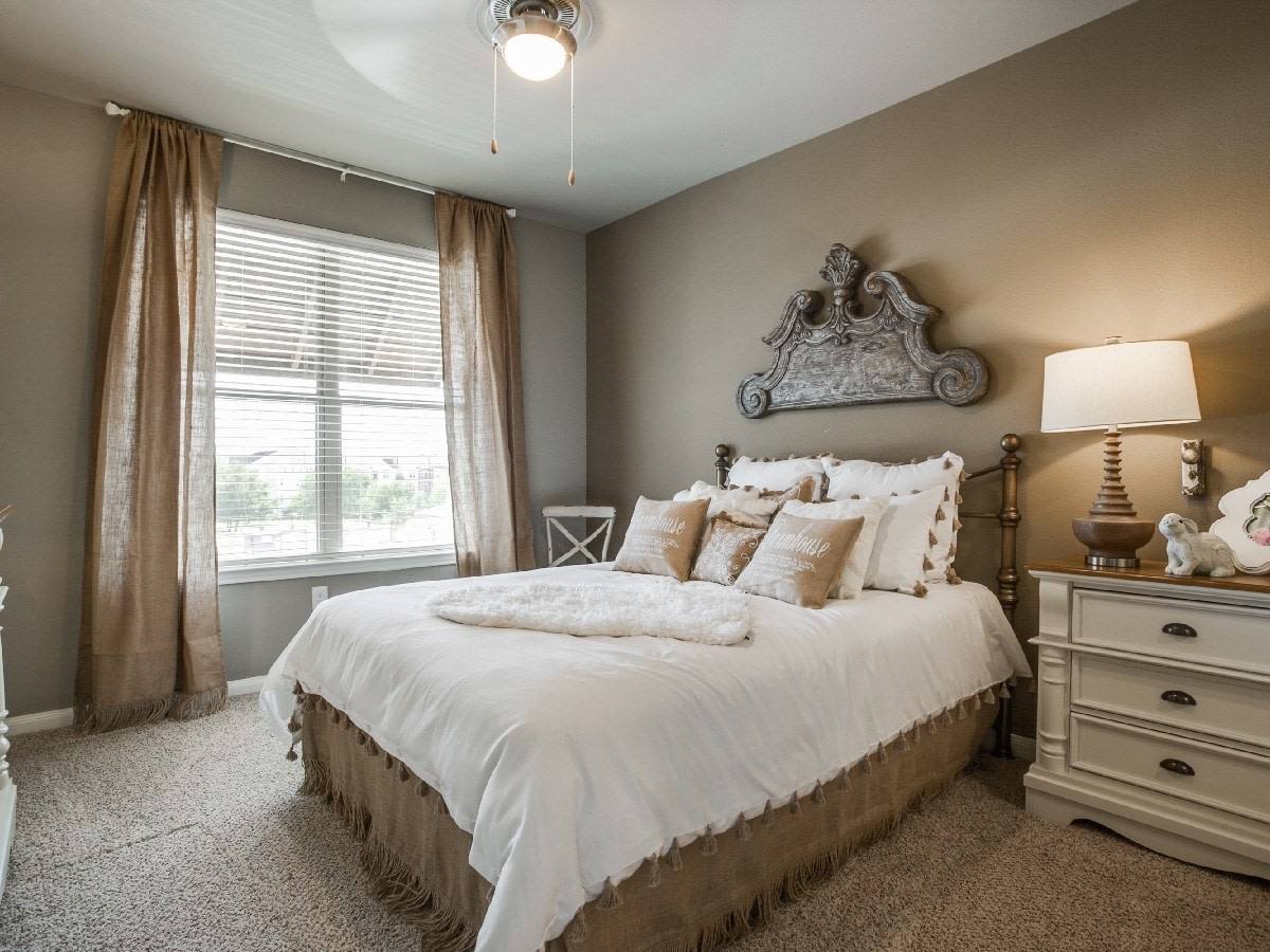 Townhouse for rent at The Commons of Chapel Creek, 7997 Wade Blvd, Frisco, TX 75034