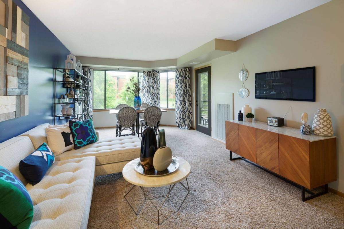 Apartment for rent at Burlington, 1180 Cushing Circle, Saint Paul, MN 55108