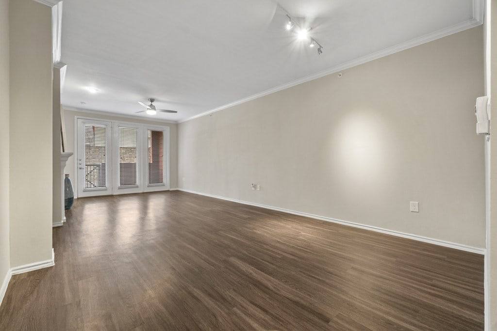 Apartment for rent at Reserves at White Rock, 9215 Garland Rd, Dallas, TX 75218