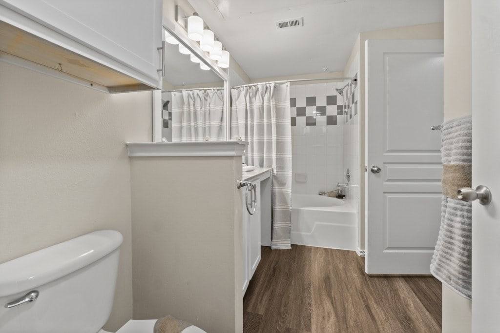 Apartment for rent at Reserves at White Rock, 9215 Garland Rd, Dallas, TX 75218