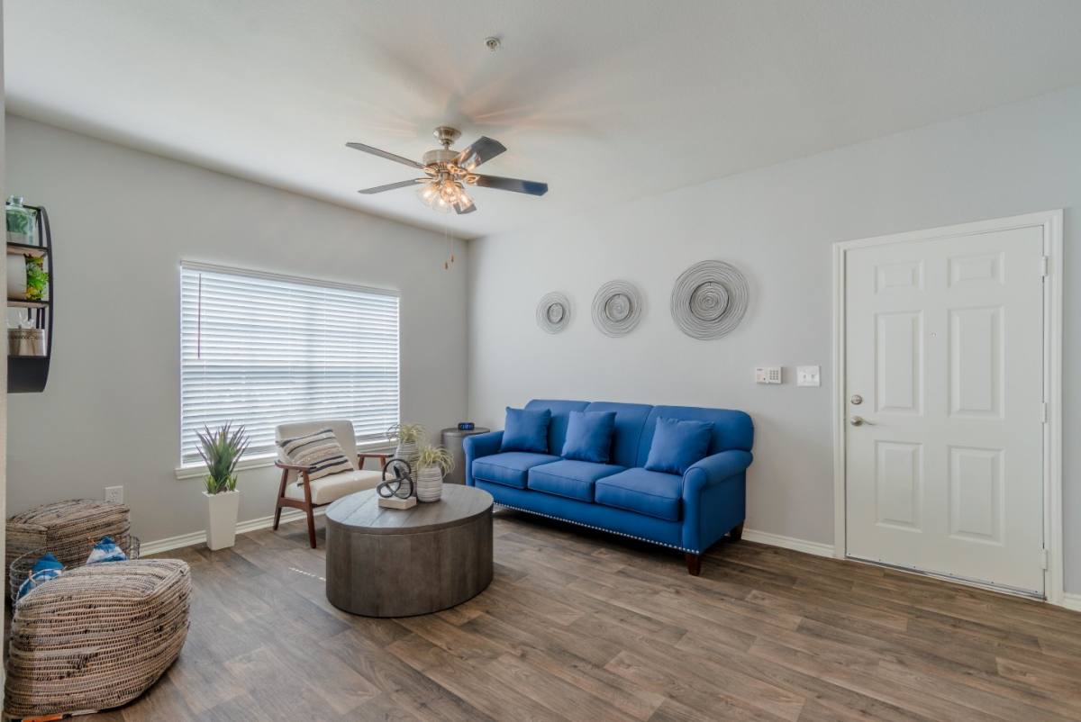 Apartment for rent at Southpoint Villas, 5700 Median Way, Arlington, TX 76017