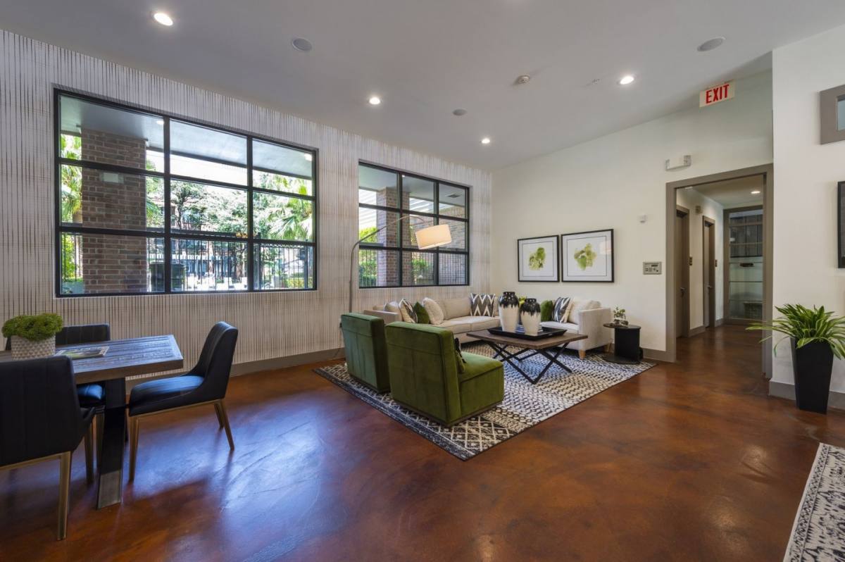 Apartment for rent at 2222 Smith St, Houston, TX 77002