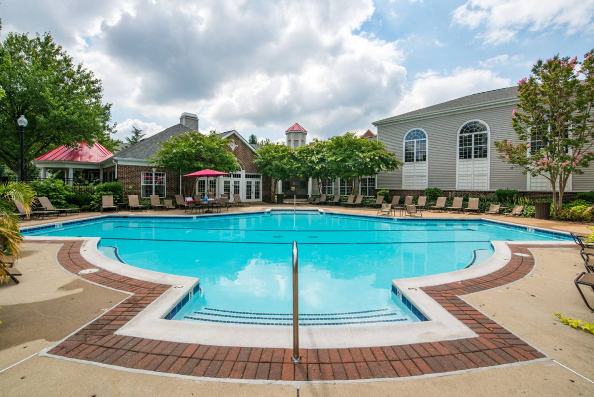 Apartment for rent at Cameron Court, 2700 Williamsburg St, Alexandria, VA 22314