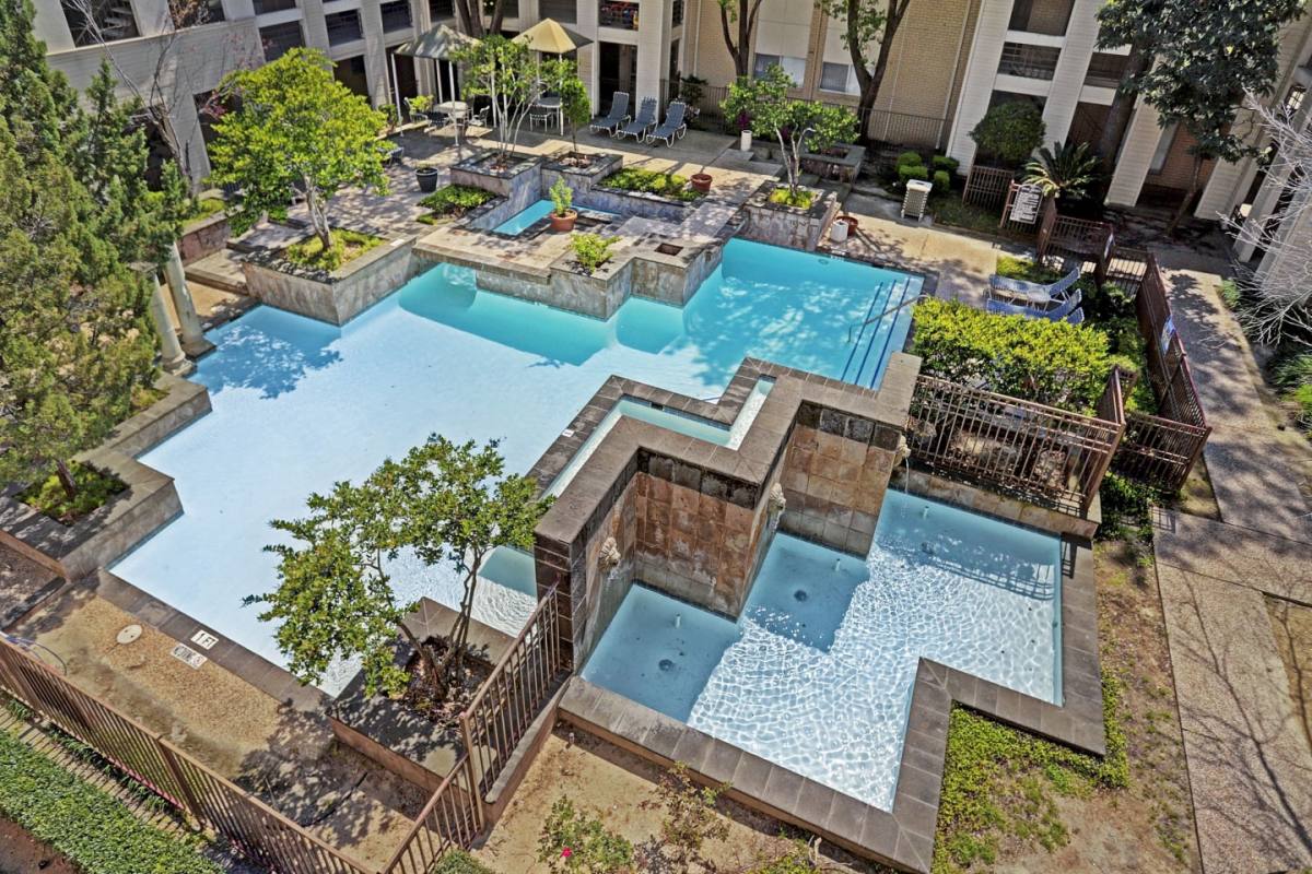 Apartment for rent at Village at Bunker Hill, 970 Bunker Hill Rd, Houston, TX 77024