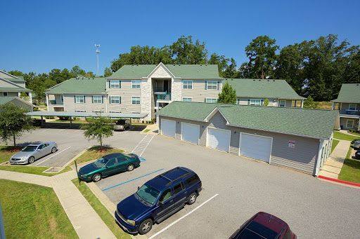 Apartment for rent at Olde Oak, 1200 Grande Oak Blvd, Saraland, AL 36571