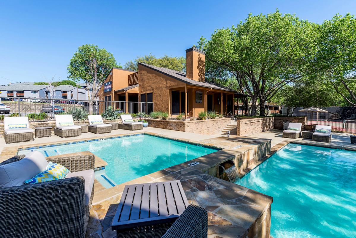 Apartment for rent at Aria, 2513 Summer Tree Circle, Arlington, TX 76006