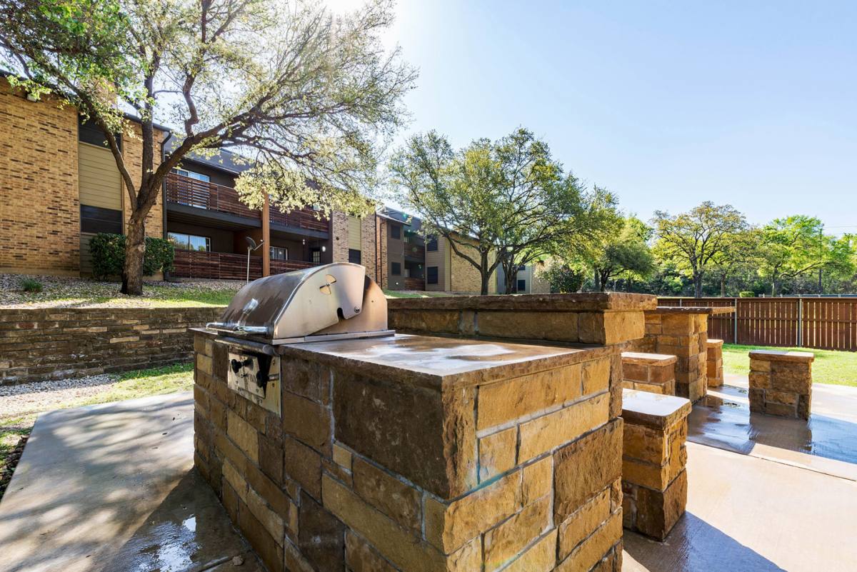 Apartment for rent at Aria, 2513 Summer Tree Circle, Arlington, TX 76006