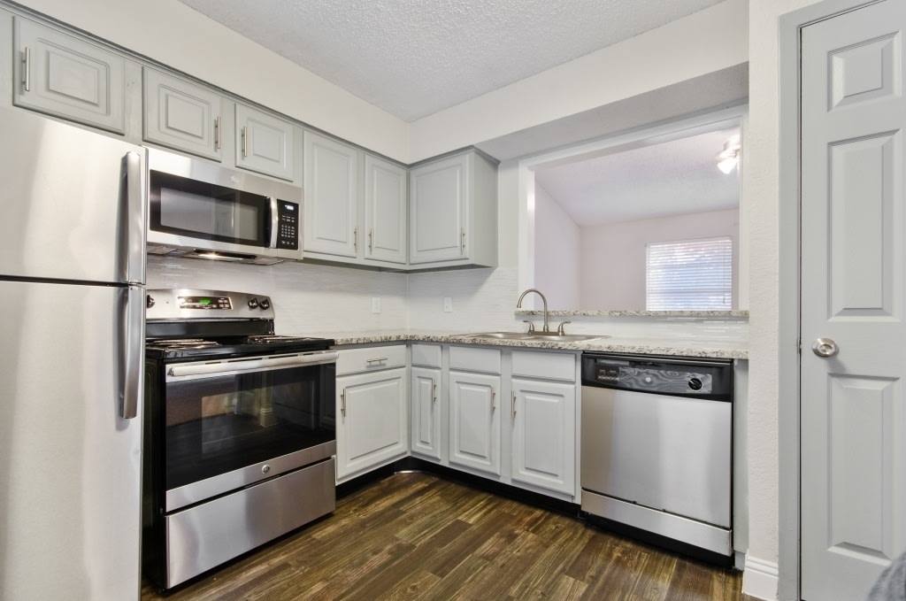 Apartment for rent at Aria, 2513 Summer Tree Circle, Arlington, TX 76006