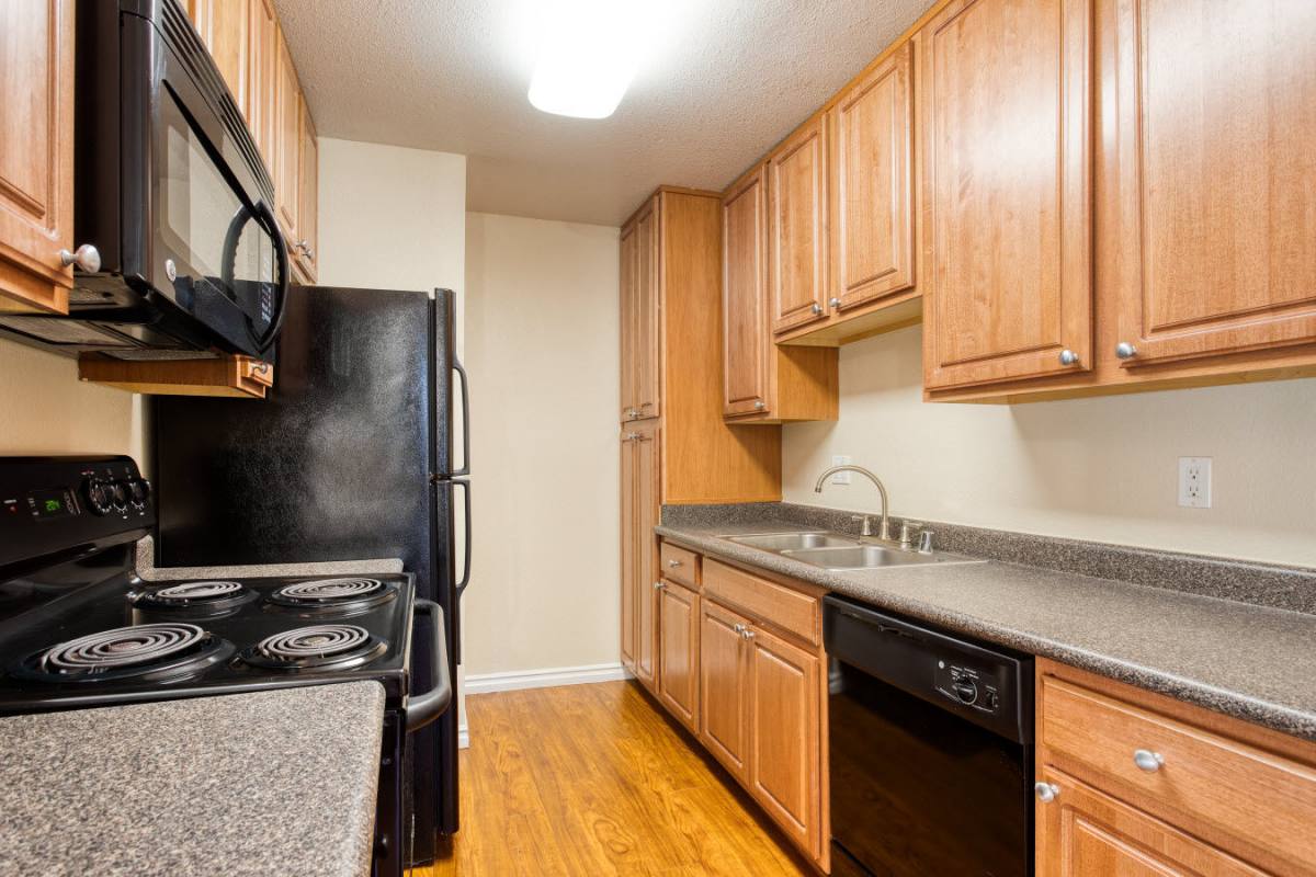 Apartment for rent at Imt Pleasant Hill, 225 Coggins Dr, Pleasant Hill, CA 94523