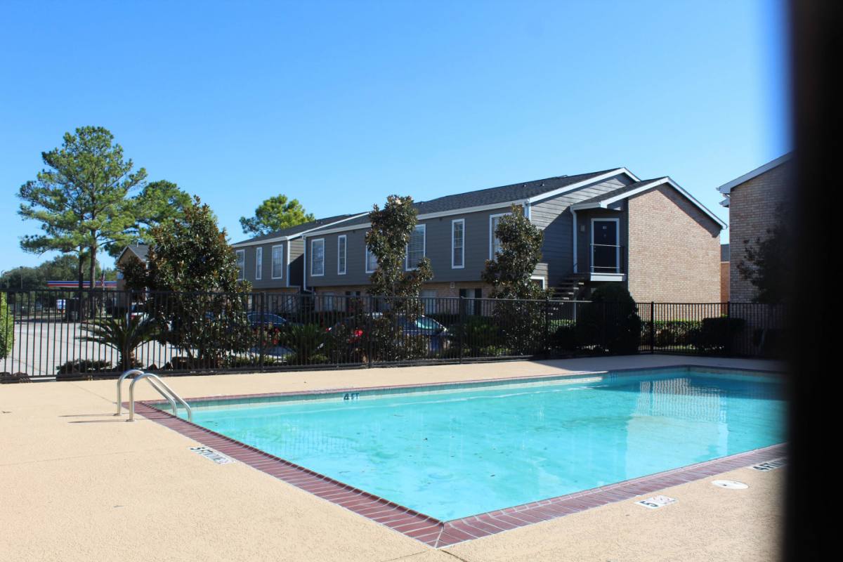 Apartment for rent at Alara, 17601 Wayforest Dr, Houston, TX 77060