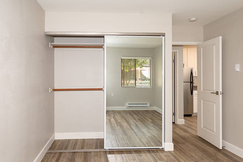 Apartment for rent at Ellinwood, 400 Longbrook Way, Pleasant Hill, CA 94523