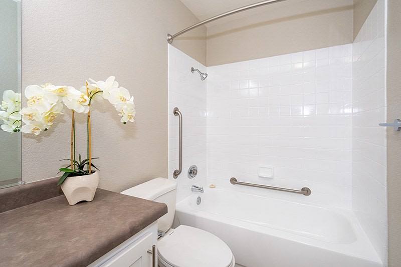 Apartment for rent at Ellinwood, 400 Longbrook Way, Pleasant Hill, CA 94523