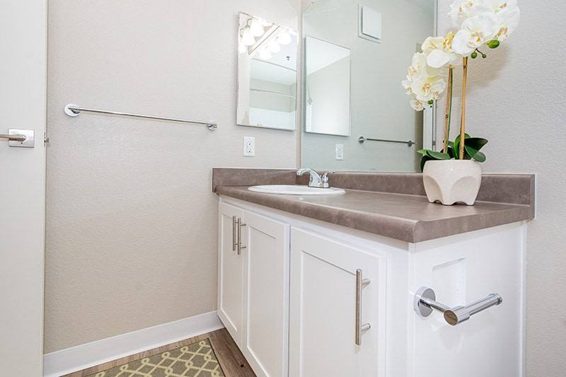 Apartment for rent at Ellinwood, 400 Longbrook Way, Pleasant Hill, CA 94523