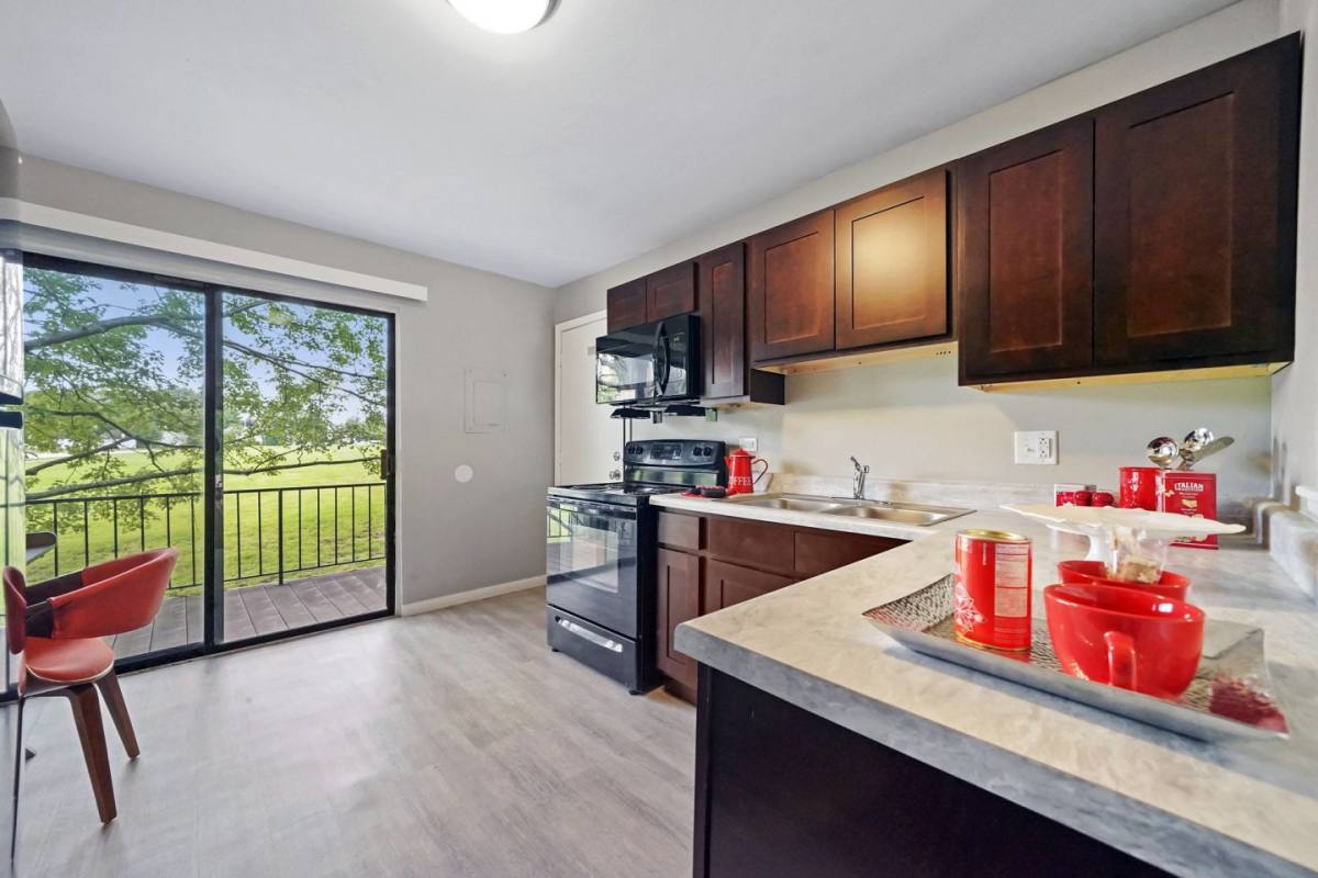Apartment for rent at The Flats at Gladstone, 148 Gladstone Dr #101, Glendale Heights, IL 60139