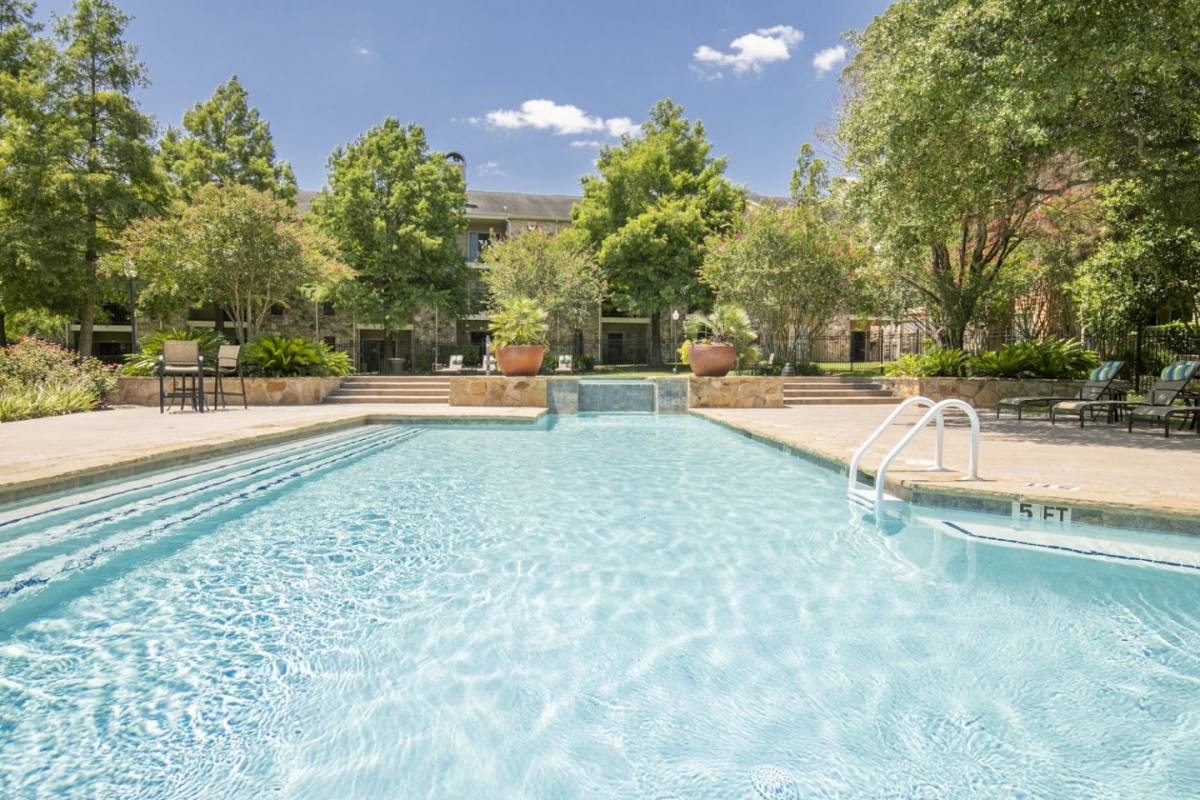 Apartment for rent at Hillside Villas, 2207 Wickersham Lane, Austin, TX 78741