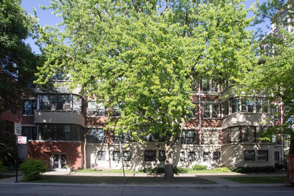 Apartment for rent at 5337 S Hyde Park Blvd, Chicago, IL 60615